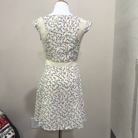 Jessica sSimpson floral dress size S - Picture 2 of 7